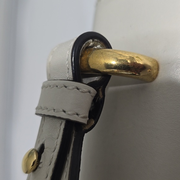 GUCCI SMALL SYLVIE WHITE CALFSKIN SHOULDER BAG - Picture 7 of 17